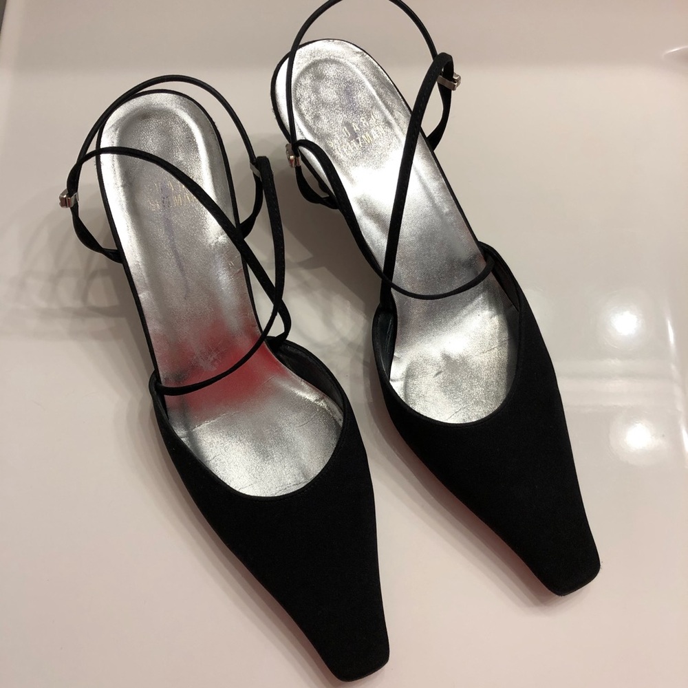 Stuart Weitzman crisscross elastic 90’s boxy toe